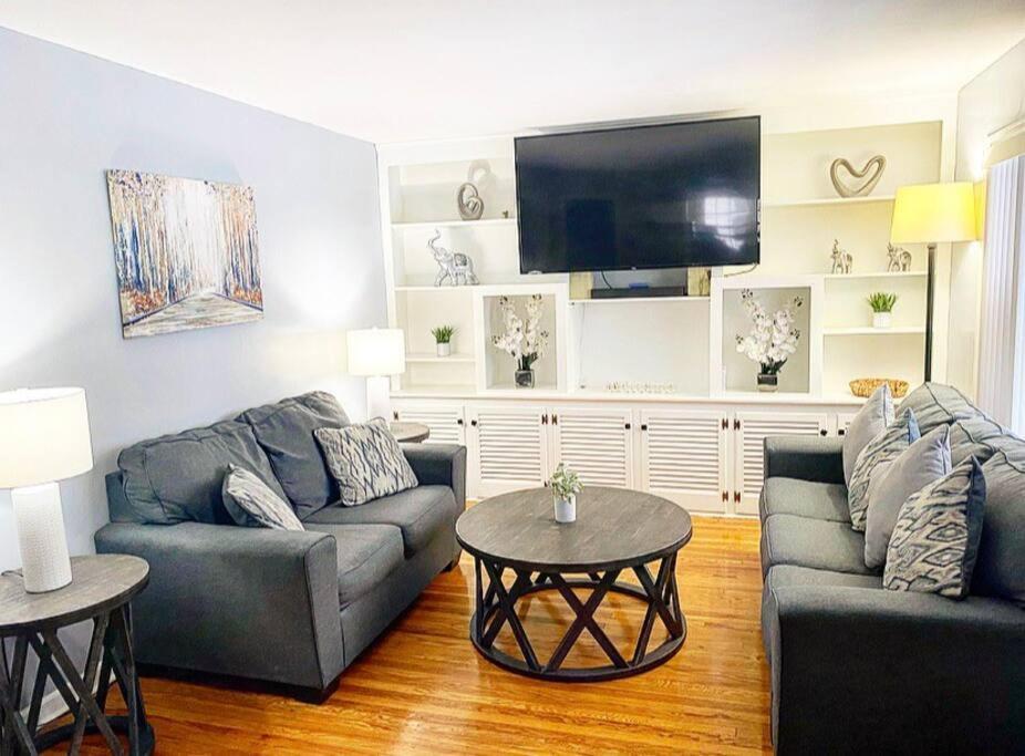 Adorable&Cozy Suburban Home Mins From Dwtn/Airport Rochester Exterior foto